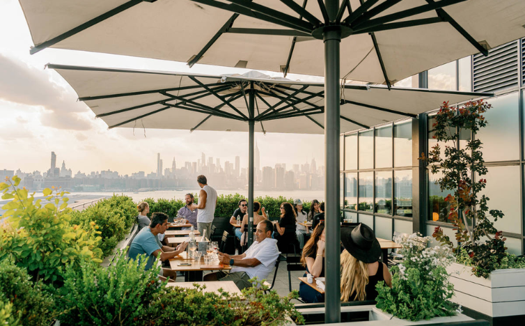 Benefits of Acoustic Panels for Rooftop Bars