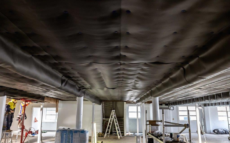 Effective MLV Sound Barriers for Noise Control in Doha